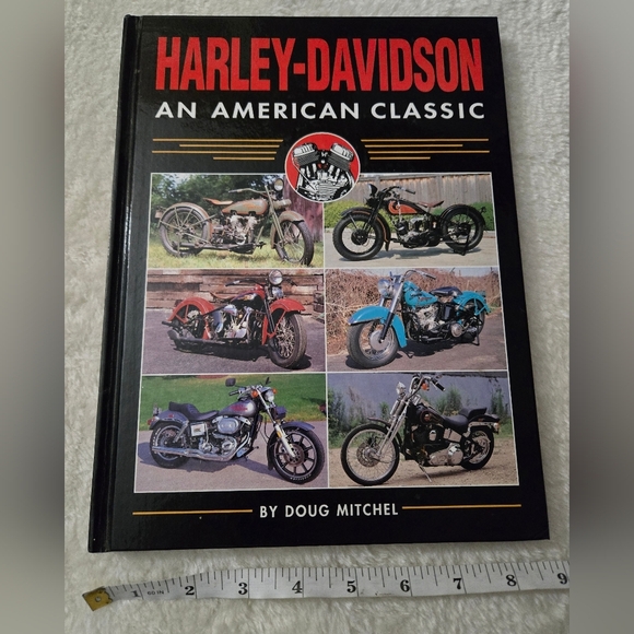 Harley-Davidson An American Classic By Doug Mitchell Coffee Table Book - Picture 2 of 14
